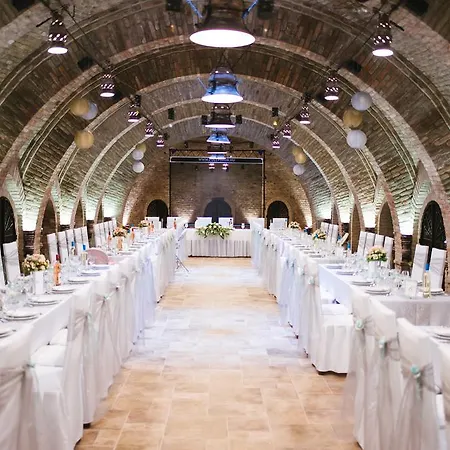 Hotell Zselicvoelgy Szabadidofarm Hajmás